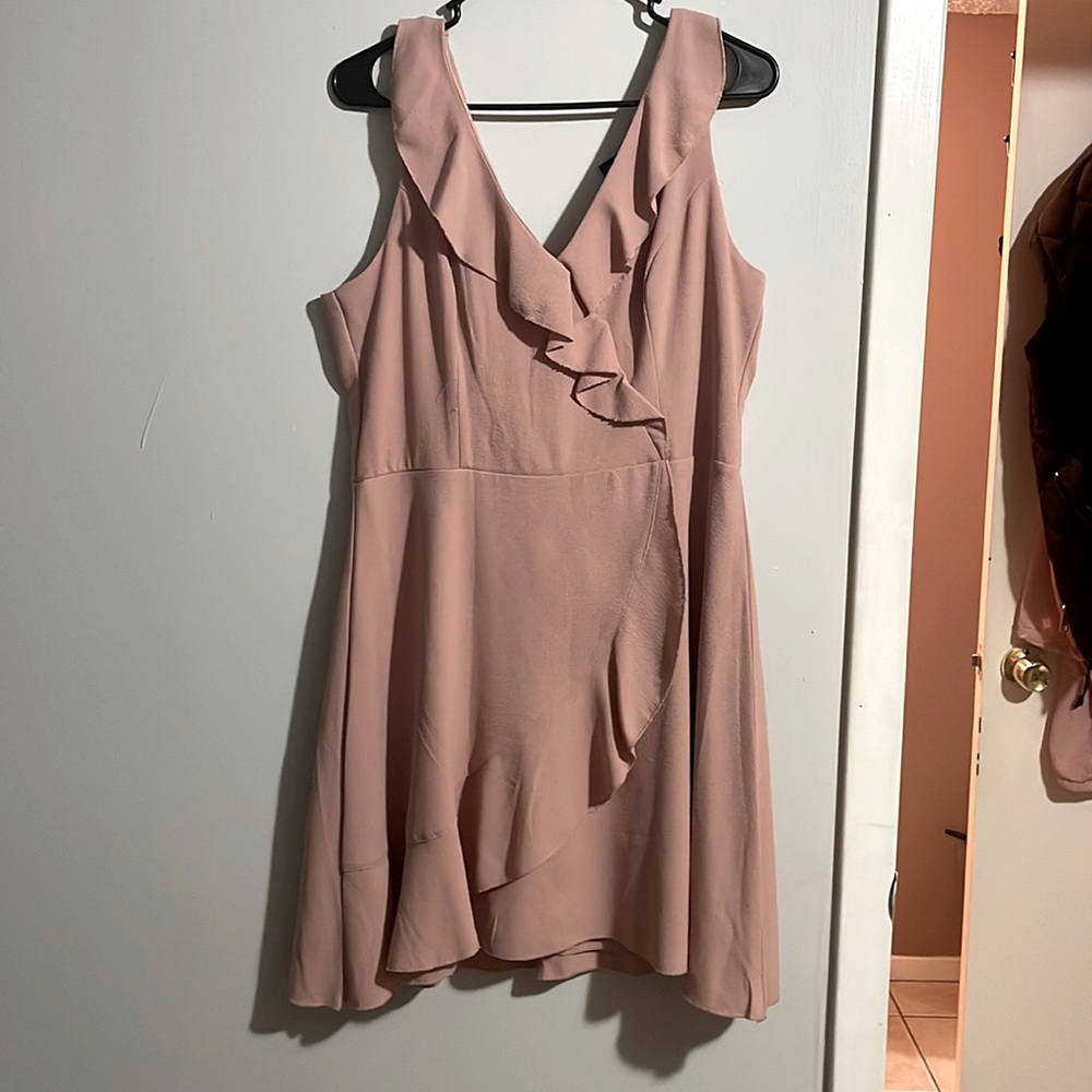 Flawy pink dress size 13/14